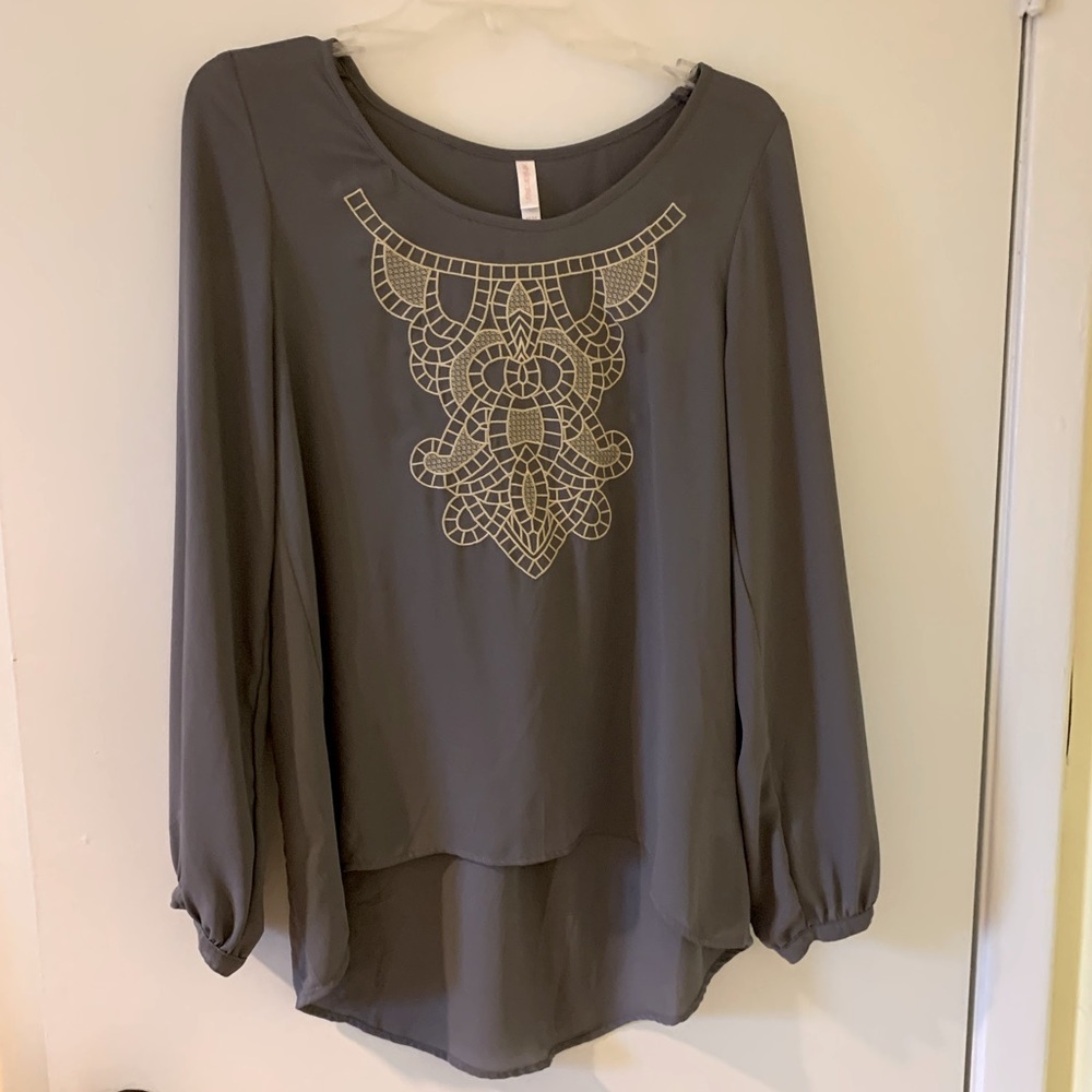 Xhiliration Gray Top